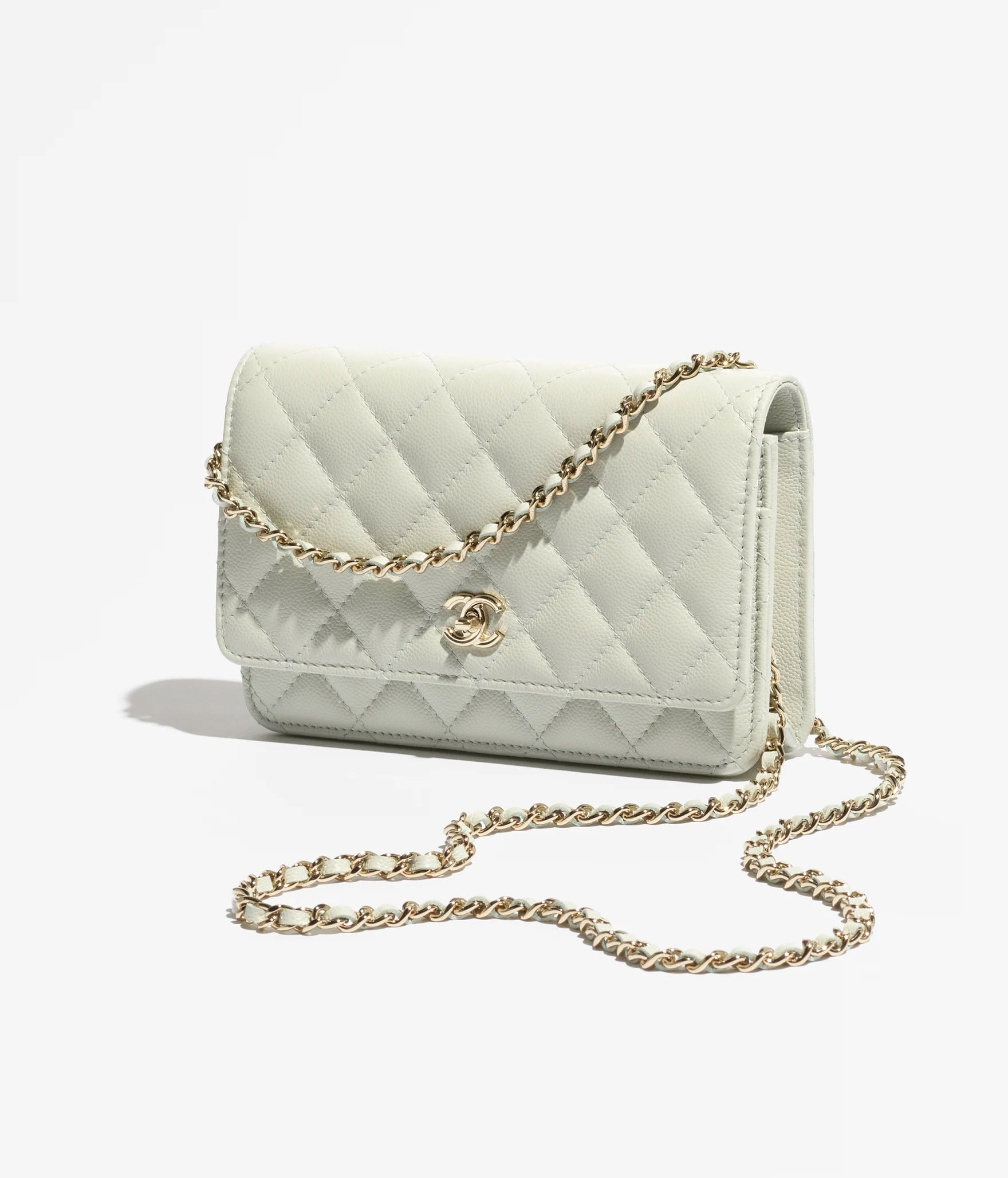 Classic Wallet on Chain Grained Shiny Calfskin & Gold-Tone Metal